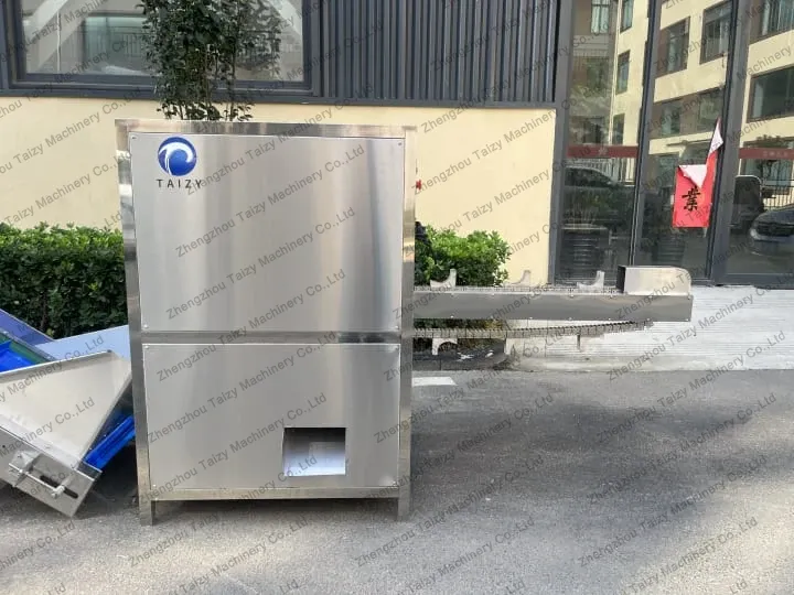 Onion root cutter machine