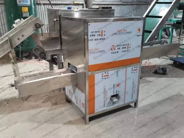 Máquina cortadora de raíces y tallos de cebolla