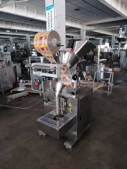 Onion Powder Packaging Machine 11 La máquina cortadora de cebollas puede procesar cebollas, papas, pepinos y jengibre en cubos, tiras y rebanadas con una velocidad de procesamiento de 300-600 kg/h.