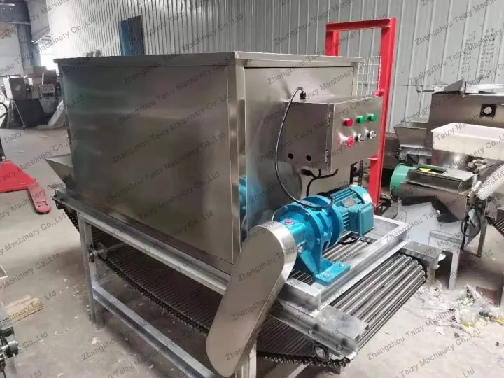Garlic peeling machine