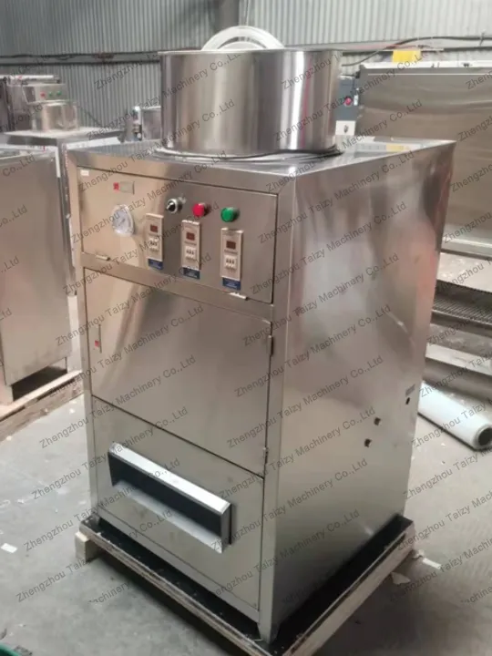 Vertical garlic skin removing machine