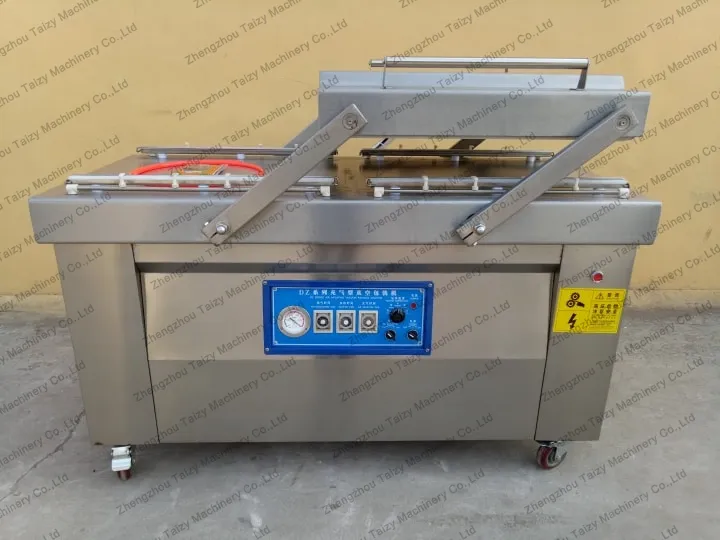 Double-chamber garlic clove vacuum packer
